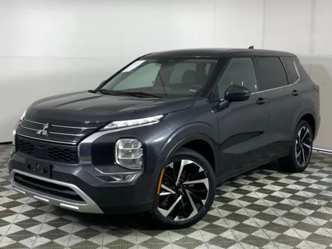 Photos of 2024 Mitsubishi Outlander SE for sale in Morrow, GA at ALM Mazda South