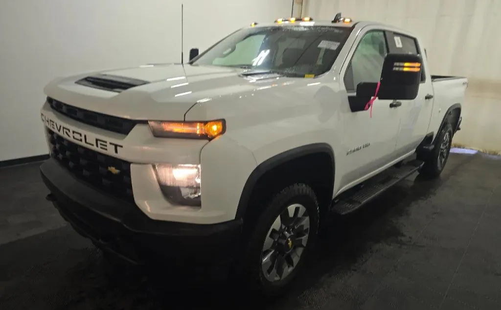 2022 Chevrolet Silverado 2500 HD Crew Cab Custom Pickup 4D 6 1/2 ft for sale in Portage, IN