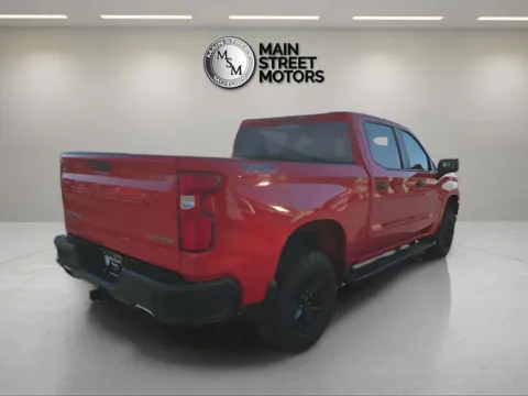 More photos of 2020 Chevrolet Silverado 1500 Crew Cab Custom Trail Boss Pickup 4D 5 3/4 ft at Main Street Motors, IN