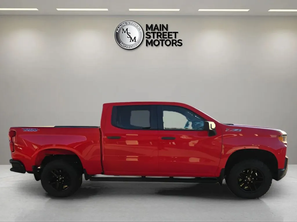 2020 Chevrolet Silverado 1500 Crew Cab - Image 3