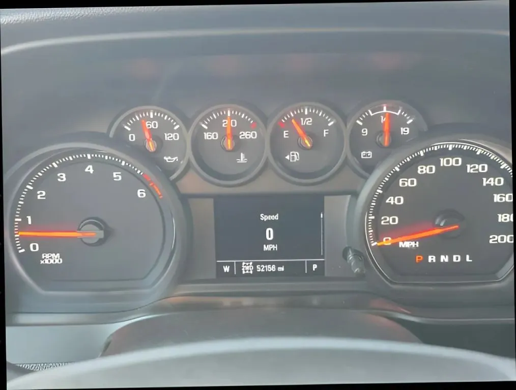 2020 Chevrolet Silverado 1500 Crew Cab thumbnail 24