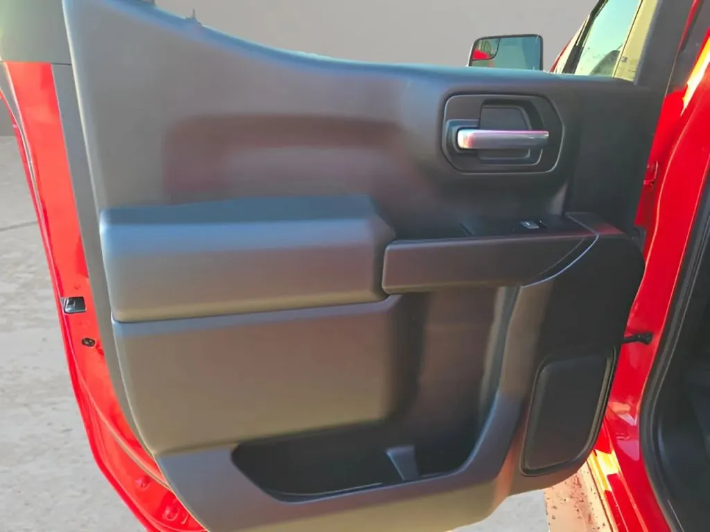 2020 Chevrolet Silverado 1500 Crew Cab thumbnail 18