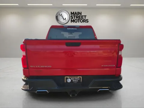 More photos of 2020 Chevrolet Silverado 1500 Crew Cab Custom Trail Boss Pickup 4D 5 3/4 ft at Main Street Motors, IN