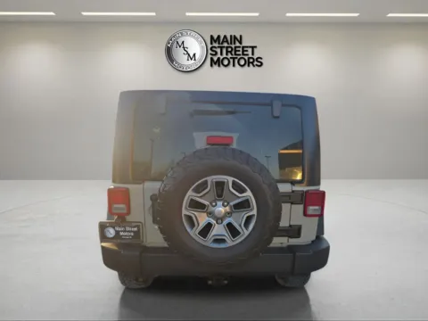More photos of 2017 Jeep Wrangler Unlimited Rubicon Sport Utility 4D at Main Street Motors, IN