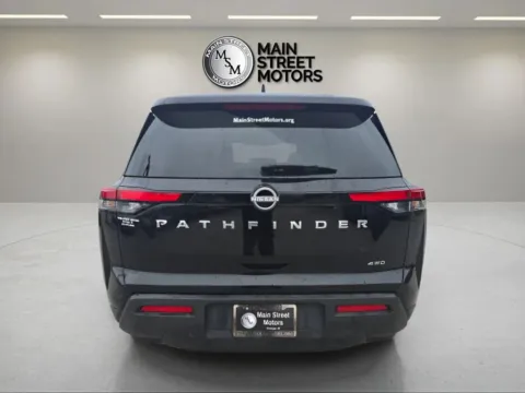 More photos of 2023 Nissan Pathfinder S Sport Utility 4D at Main Street Motors, IN