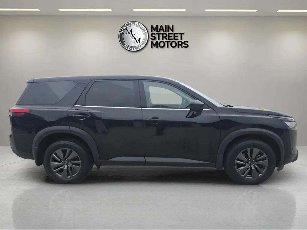 2023 Nissan Pathfinder thumbnail 20