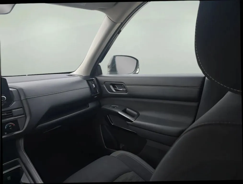 2023 Nissan Pathfinder thumbnail 7