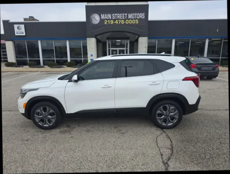 White 2024 Kia Seltos S Sport Utility 4D for sale in Portage, IN