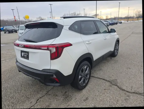 More photos of 2024 Kia Seltos S Sport Utility 4D at Main Street Motors, IN