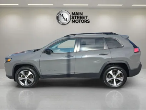 Photos of 2022 Jeep Cherokee Limited Sport Utility 4D for sale in Portage, IN at Main Street Motors