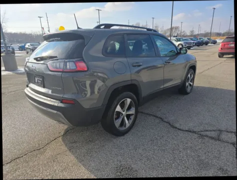 More photos of 2022 Jeep Cherokee Limited Sport Utility 4D at Main Street Motors, IN