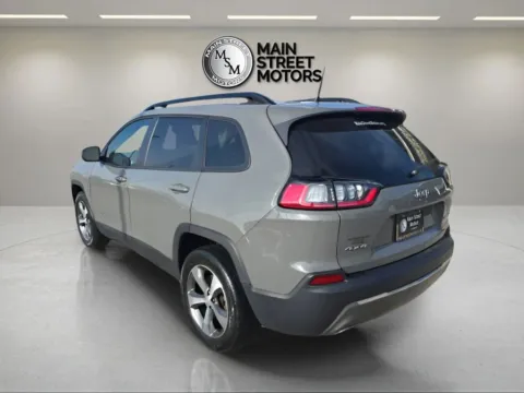 Another view of 2022 Jeep Cherokee Limited Sport Utility 4D for sale in Portage, IN at Main Street Motors
