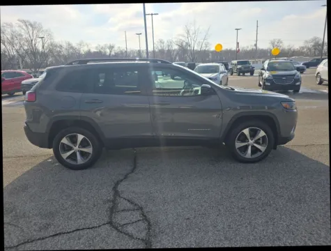 More photos of 2022 Jeep Cherokee Limited Sport Utility 4D at Main Street Motors, IN
