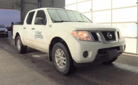 White 2019 Nissan Frontier Crew Cab SV Pickup 4D 5 ft for sale in Portage, IN
