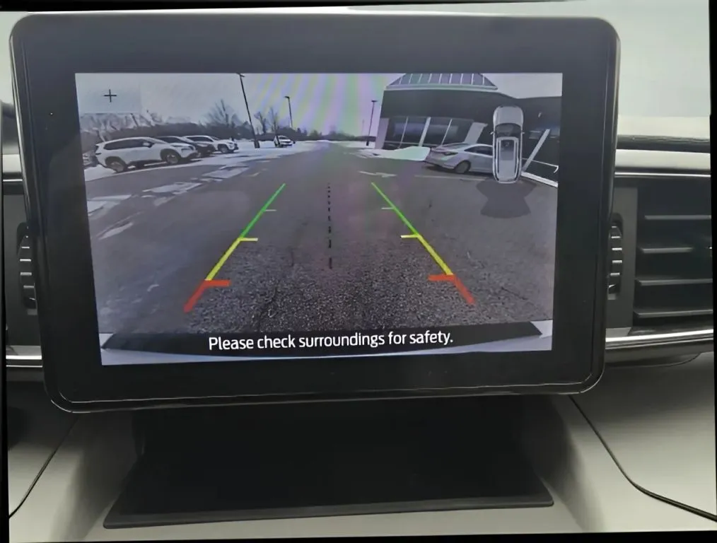 2023 Ford Explorer thumbnail 30