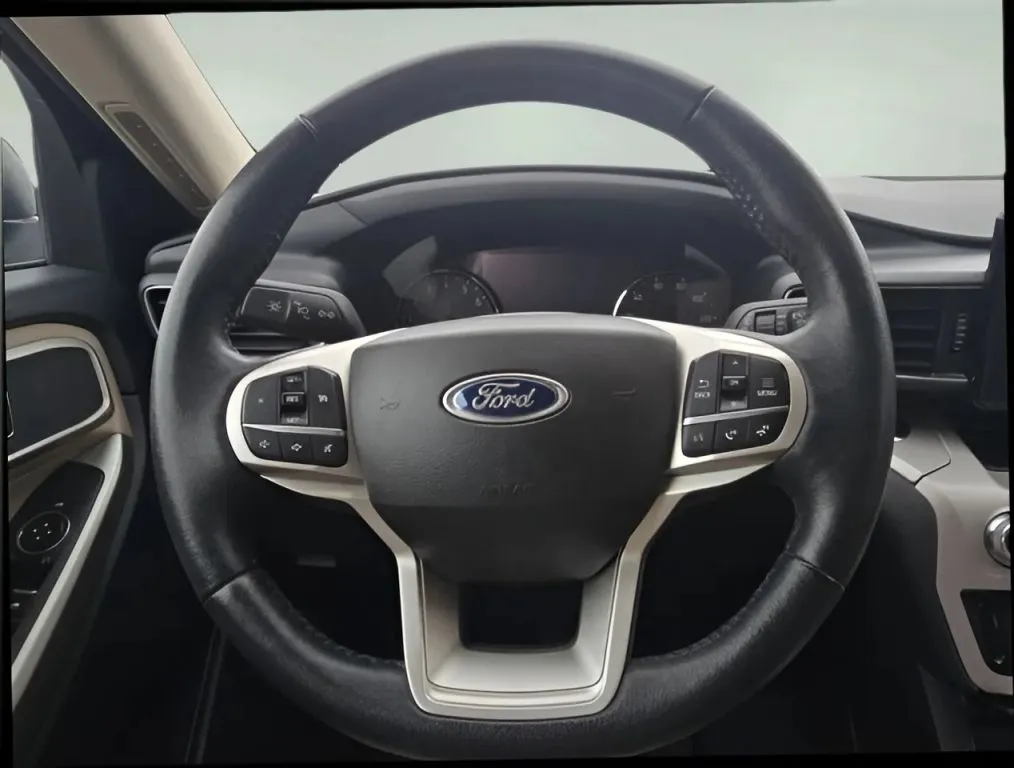 2023 Ford Explorer thumbnail 17