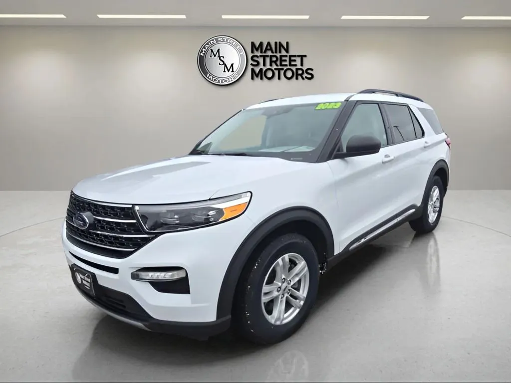 2023 Ford Explorer - Image 1
