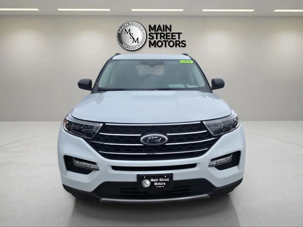 2023 Ford Explorer thumbnail 14