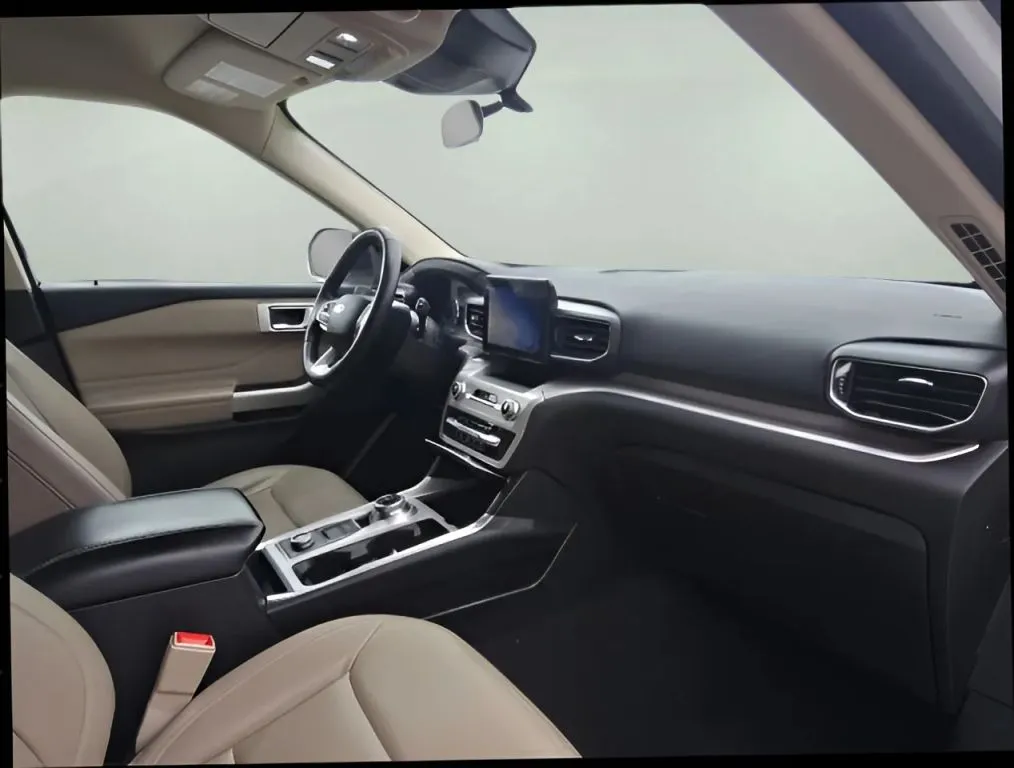 2023 Ford Explorer thumbnail 19