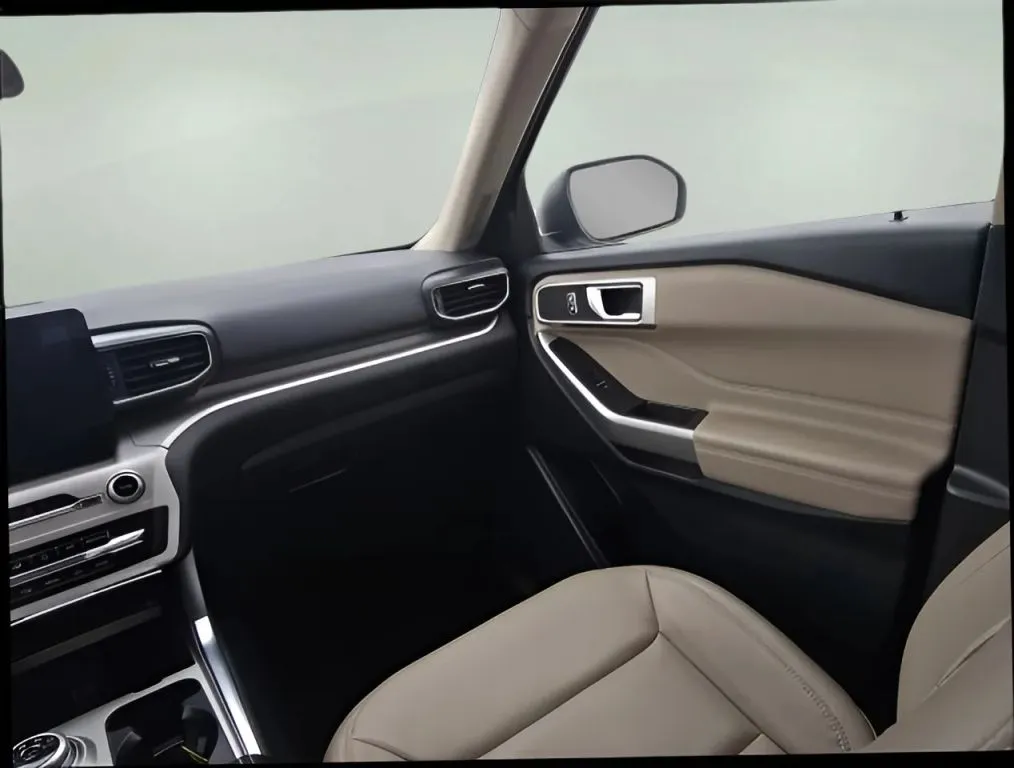 2023 Ford Explorer thumbnail 7