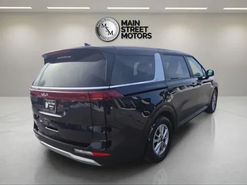 More photos of 2024 Kia Carnival LX w/Seat Pkg Van 4D at Main Street Motors, IN
