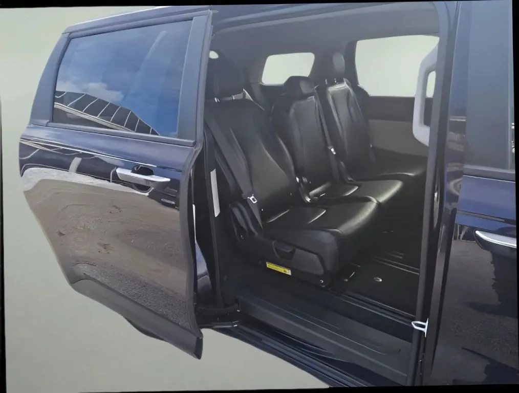 2024 Kia Carnival thumbnail 17