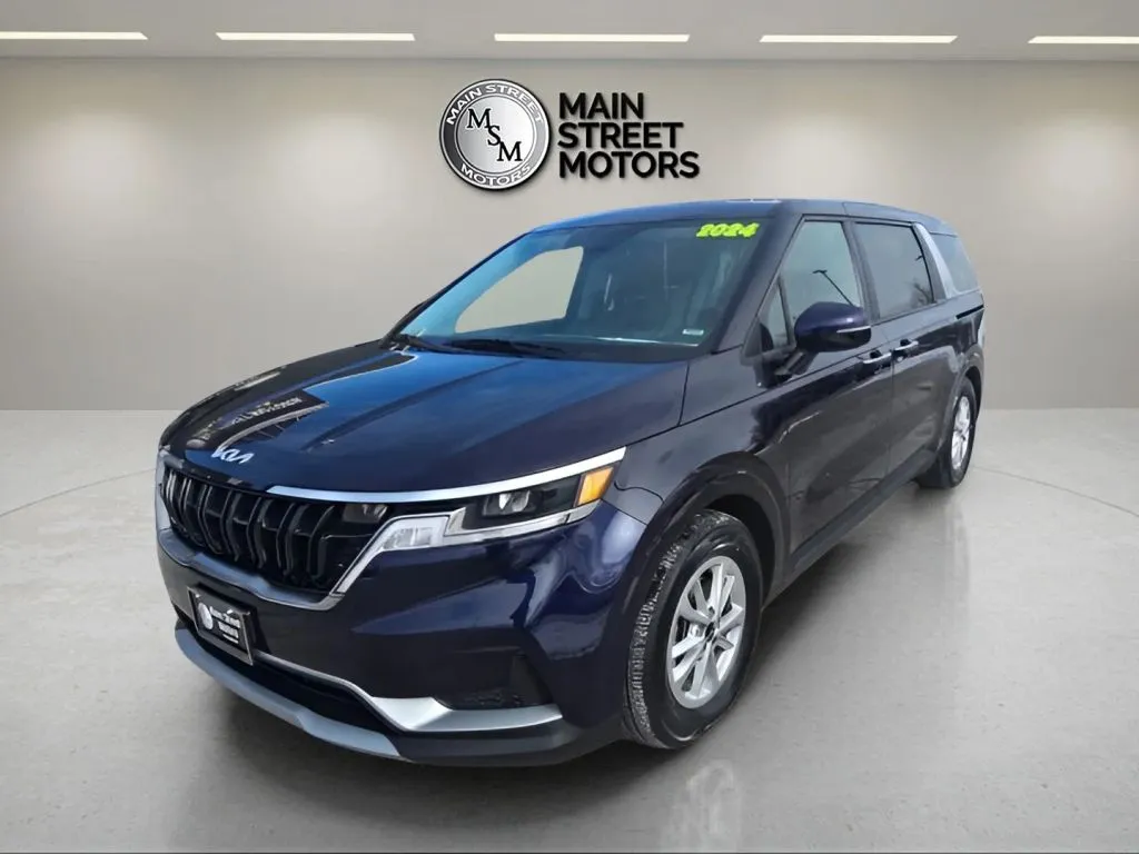 2024 Kia Carnival - Image 1