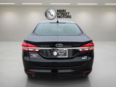 More photos of 2018 Ford Fusion SE Sedan 4D at Main Street Motors, IN