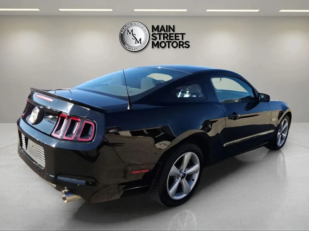 2013 Ford Mustang - Image 3