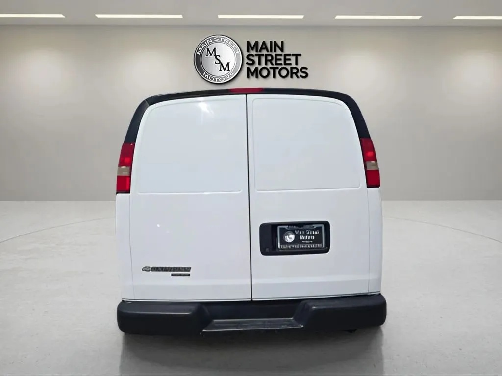 2013 Chevrolet Express 3500 Cargo - Image 2