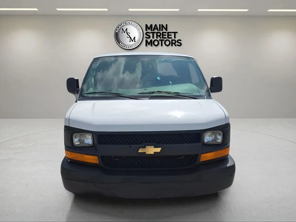 2013 Chevrolet Express 3500 Cargo thumbnail 9