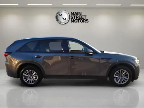 More photos of 2024 MAZDA CX-90 3.3 Turbo Preferred Plus Sport Utility 4D at Main Street Motors, IN