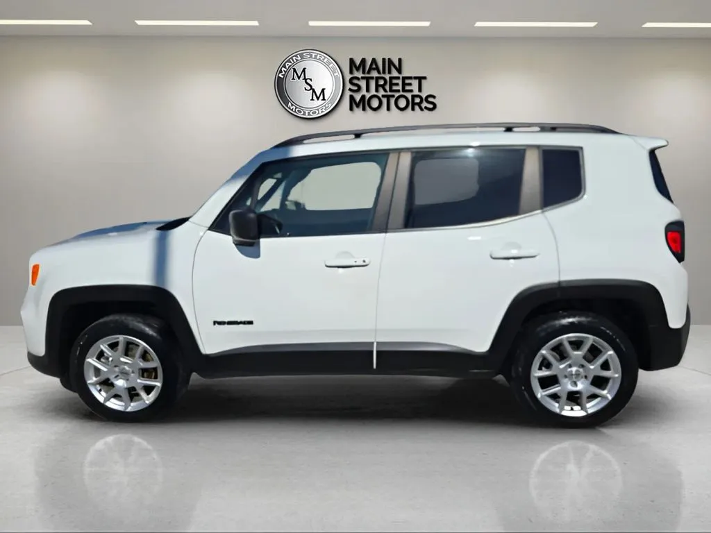 White 2022 Jeep Renegade Latitude Sport Utility 4D for sale in Portage, IN