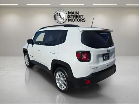 Photos of 2022 Jeep Renegade Latitude Sport Utility 4D for sale in Portage, IN at Main Street Motors