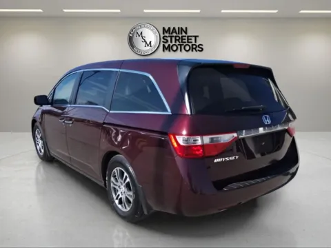 Another view of 2013 Honda Odyssey EX-L Minivan 4D for sale in Portage, IN at Main Street Motors