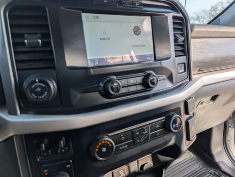 More photos of 2022 Ford F-150 SuperCrew Cab XLT Pickup 4D 5 1/2 ft at Main Street Motors, IN