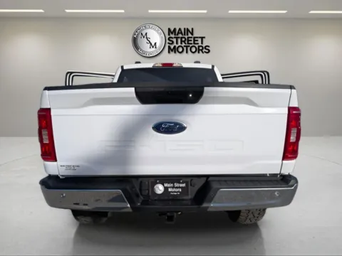 More photos of 2022 Ford F-150 SuperCrew Cab XLT Pickup 4D 5 1/2 ft at Main Street Motors, IN