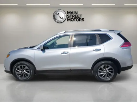 Silver 2016 Nissan Rogue SL Sport Utility 4D for sale in Portage, IN