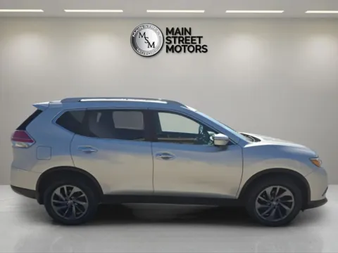 More photos of 2016 Nissan Rogue SL Sport Utility 4D at Main Street Motors, IN