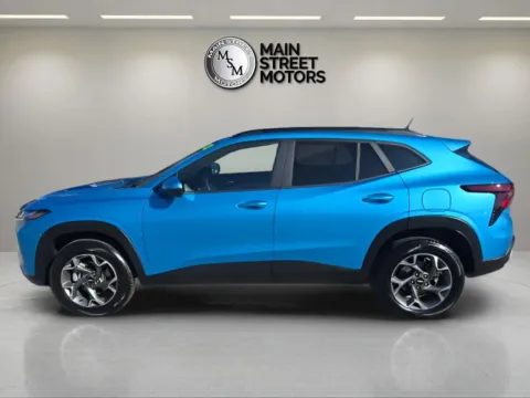 Photos of 2025 Chevrolet Trax LT Sport Utility 4D for sale in Portage, IN at Main Street Motors