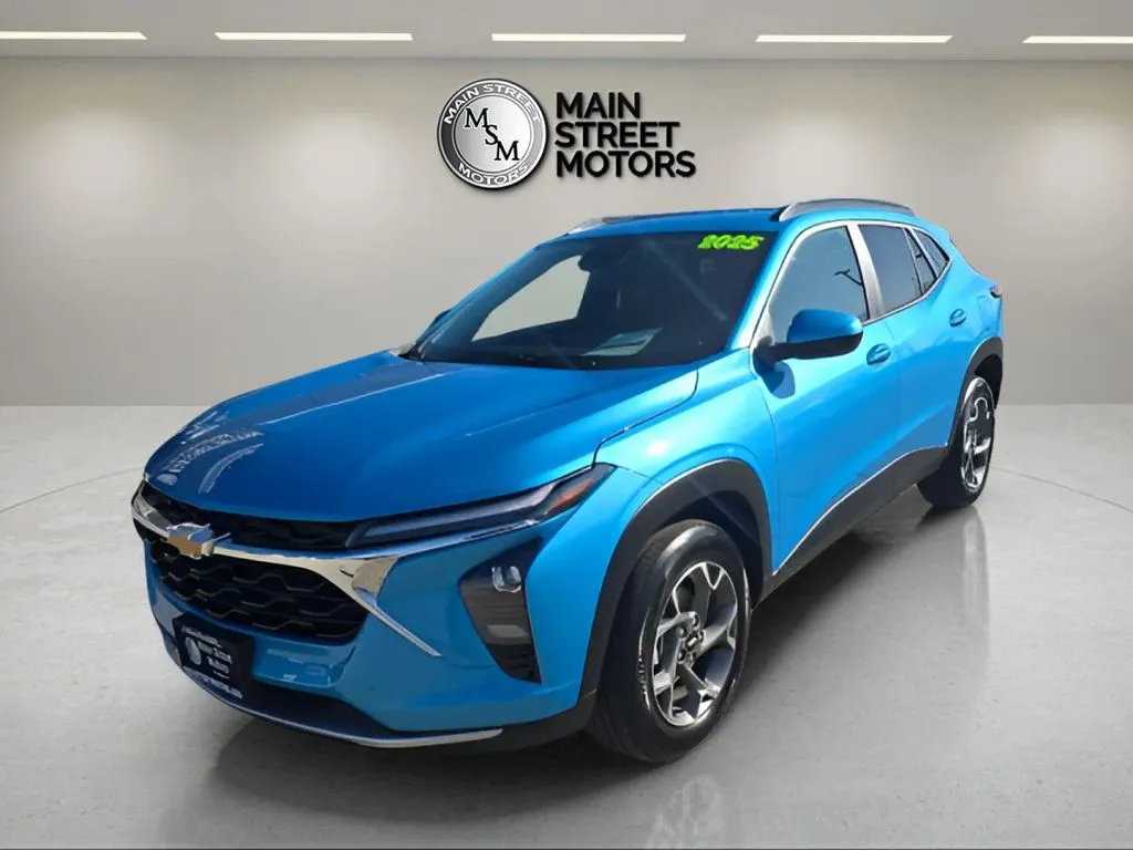 Blue 2025 Chevrolet Trax LT Sport Utility 4D for sale in Portage, IN