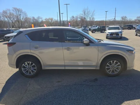 More photos of 2025 MAZDA CX-5 2.5 S Select Sport Utility 4D at Main Street Motors, IN