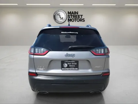 More photos of 2021 Jeep Cherokee Latitude Lux Sport Utility 4D at Main Street Motors, IN