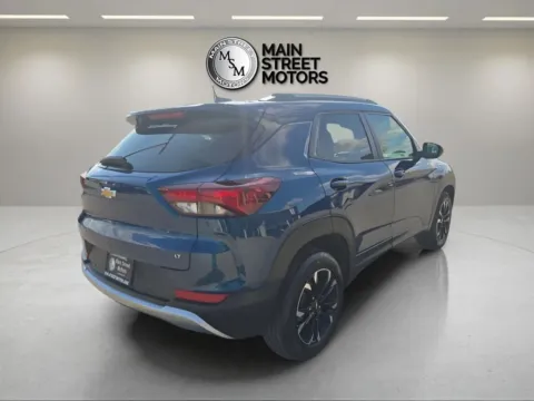 More photos of 2021 Chevrolet Trailblazer LT Sport Utility 4D at Main Street Motors, IN