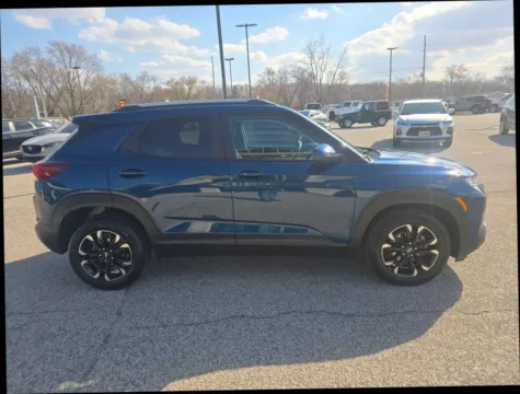 More photos of 2021 Chevrolet Trailblazer LT Sport Utility 4D at Main Street Motors, IN