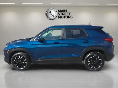 Blue 2021 Chevrolet Trailblazer LT Sport Utility 4D for sale in Portage, IN