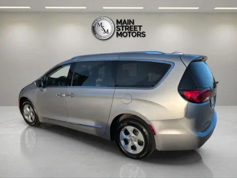 Photos of 2017 Chrysler Pacifica Touring-L Plus Minivan 4D for sale in Portage, IN at Main Street Motors