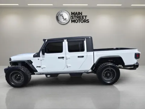 White 2020 Jeep Gladiator Sport S Pickup 4D 5 ft for sale in Portage, IN