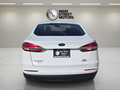 More photos of 2020 Ford Fusion SE Sedan 4D at Main Street Motors, IN