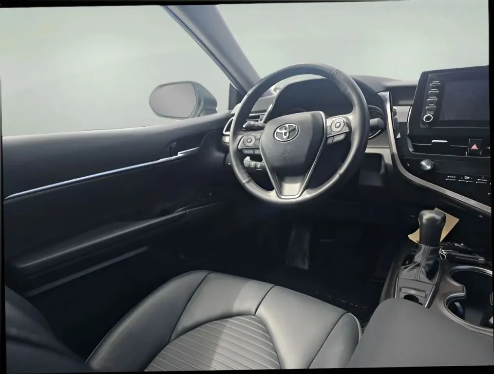 Toyota Camry photo 14